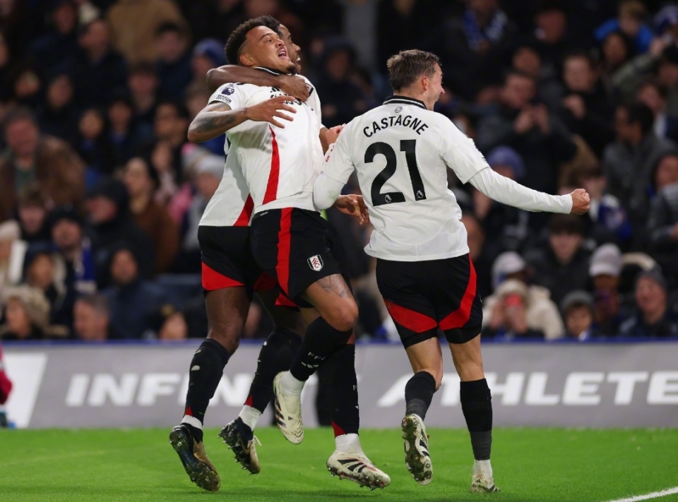 科幻与奇幻交错的冒险世界，HAZELIGHT 与 EA ORIGINALS 携手打造全新合作冒险游戏《双影奇境》