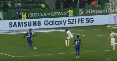 KPL夏季赛首日重庆狼队横扫济南RW侠 SK、小胖放松受访丨KPL封面观察